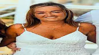 بسبب هاتف محمول.. أم تفقد حياتها صعقًا بالكهرباء داخل حمام منزلها في أيرلندا