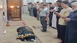 والده أم المصلين في جنازته.. وداع مؤلم لطالب جامعة الجلالة بكفر الشيخ- صور