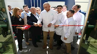 كامل الوزير يفتتح 3 خطوط دوائية جديدة بمصنع الشركة المصرية لمستحضرات التجميل