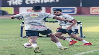 الكشف عن طاقم تحكيم مباراة الأهلي والاتحاد السكندري بالدوري