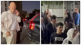 بحضور فريق كاريوكي ووزير الثقافة.. أمير عيد يستقبل العزاء في وفاة والدته