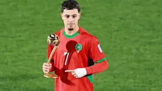 عثمان معما يحصد جائزة أفضل لاعب صاعد بإفريقيا
