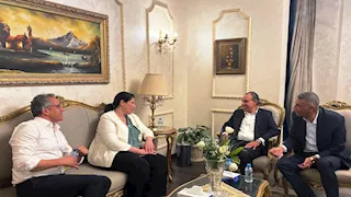 محافظ أسوان يلتقى المدير العام لمنظمة اليونسكو ونائب رئيس المفوضية الإفريقية 