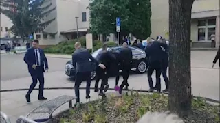 الحكم على المتهم بمحاولة اغتيال رئيس وزراء سلوفاكيا بالسجن 21 عامًا