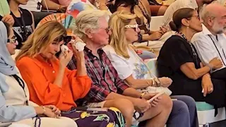 بالصور| بكاء يسرا وحسين فهمي في ندوة بمهرجان الجونة السينمائي لهذا السبب 