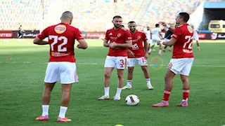 "نبذ التعصب".. رسالة خاصة من الجماهير لزيزو خلال مباراة الأهلي والاتحاد السكندري