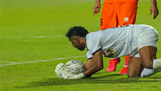 أول تعليق من حارس فاركو بعد خطئه في مباراة بيراميدز بالدوري