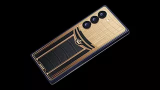 سعره 4 ملايين جنيه.. 14 صورة لهاتف سامسونج المصنوع من الذهب وجلد التمساح