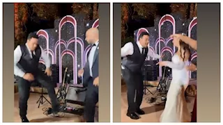 "رقص هستيري" يجمع بين مصطفى غريب وحاتم صلاح وعروسته بحفل زفافهما (فيديو)