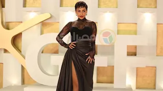 "فستان جريء بفتحة ساق".. ميس حمدان تتألق على "ريد كاربت" مهرجان الجونة