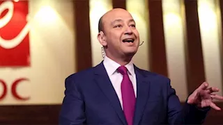 "الأهلي كان في طريقه للإفلاس".. عمرو أديب يعلق على أزمة أرض نادي الزمالك