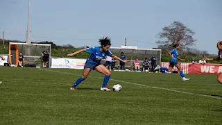 تحدت ظروف الاحتراف وتسحب قرعة الأبطال.. حكاية سارة عصام أول عربية تحترف في إنجلترا