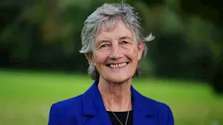 مؤيدة لفلسطين ورافضة لتسليح أوروبا.. من هي كاثرين كونولي رئيسة أيرلندا الجديدة؟