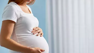 مشكلات صحية خطيرة.. الحرارة تهدد الأمهات والأطفال