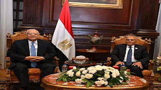 رئيس مجلس الشيوخ يستقبل رئيس النواب ووكيلي المجلس