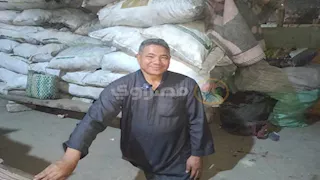 نصف قرن من تحدى الشلل.. أشرف عابد: نفسي ارتاح من غبار الفحم بشغل يحفظ كرامتي (صور)