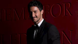 أحمد مالك عن تكريمه في مهرجان الجونة: " الحب اللي وصلي أغلى من أي جايزة"