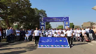 بالصور- رئيس جامعة المنيا يقود مسيرة طلابية ضمن إطلاق مبادرة "تمكين" 