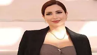 نسرين طافش بإطلالة جريئة في أحدث ظهور.. كيف أطلت؟