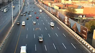 محافظ القاهرة: تزيين الطرق بأعلام الدول المشاركة في افتتاح المتحف المصري الكبير