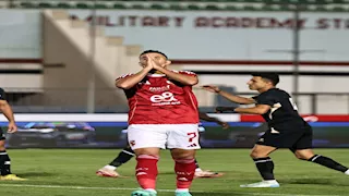 كيف تفاعل رواد مواقع التواصل الاجتماعي مع تعادل الأهلي مع بتروجت؟ (كوميك)