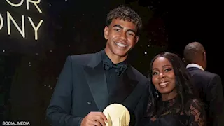 389 دولارًا لالتقاط صورة.. والدة لامين يامال تثير جدلا واسعا بسبب حفل عشاء