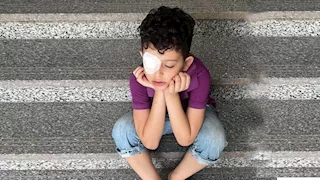 تحرك عاجل من "التعليم" بعد تعدي مُدرسة على طالب بالدقهلية وإصابته في عينه - خاص