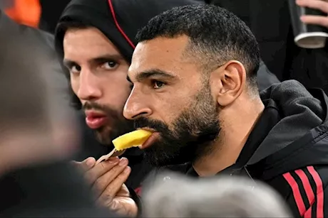 فاكهة محمد صلاح المفضلة- إليك فوائد الأناناس للرياضيين