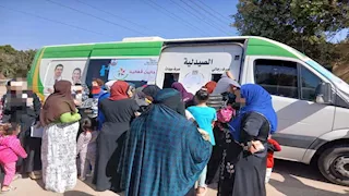 بالصور- قافلة طبية شاملة في أسيوط تقدم خدمات مجانية لـ1479 مواطنًا