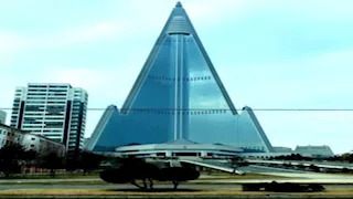 صادمة وغريبة.. 20 صورة لأسوأ المباني حول العالم