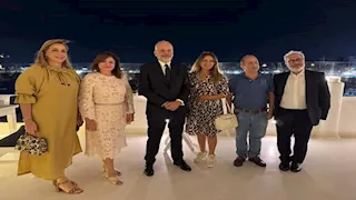 بحضور إلهام شاهين.. ليلى علوي تُعلق على سهرة عشاء مع سفير اليونان بمصر(صور)