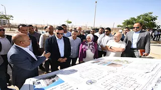 وزير الإسكان يتفقد أعمال تنفيذ وحدات "ديارنا" بمدينة أكتوبر الجديدة 