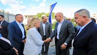 وزير التعليم ومحافظ الإسكندرية يفتتحان مشروعات تعليمية جديدة ويتابعان انتظام الدراسة