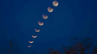 هل تؤثر أطوار القمر على حالتك المزاجية دون أن تدري؟