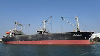 ‬نشاط مكثف في موانئ البحر الأحمر.. تداول 19 ألف طن بضائع و955 راكبًا