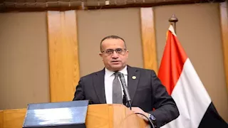 بعد بتر شبه كامل.. فريق طبي بجامعة أسيوط يعيد الحياة ليد فتاة من قنا  