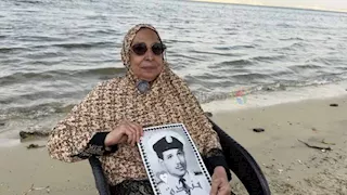 حكيمة العمليات.. حكاية فايقة حنيدق ابنة شهيد الألغام التي أنقذت جرحى أكتوبر