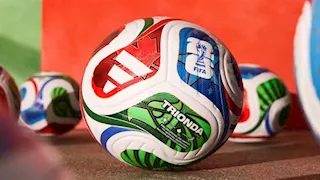 "صُممت خلال 3 سنوات ونصف وبها شريحة استشعار".. كل ماتريد معرفته عن كرة كأس العالم 2026؟