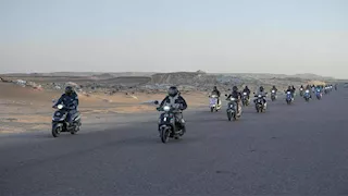 بعد توقف 12 عامًا.. رالي "تحدي عبور مصر" يعود لواحات الوادي الجديد (فيديو)