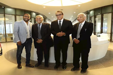 وزير الصحة يتفقد مركز مجدي يعقوب العالمي للقلب بالقاهرة