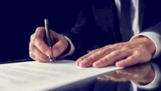 خرجوا قبل معادهم.. إحالة جميع العاملين بإحدى مدارس البحيرة للتحقيق 