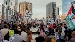 ما موقف الرأي العام الأمريكي من إسرائيل بعد عامين من حرب غزة؟