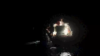  وفاة أحد أفراد طاقم السفينة الهولندية "مينرفاجرتش" جراء استهدافها قبالة سواحل اليمن