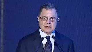 بقرارين من وزير الداخلية.. إبعاد أردني وتشادي خارج البلاد للصالح العام | مستند