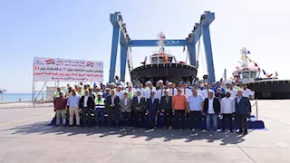 الفريق أسامة ربيع يشهد تدشين القاطرتين "عزم ٣" و"عزم ٤"