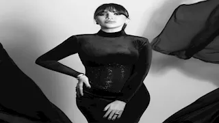 تفاصيل احتفال مي فاروق بطرح ألبومها "تاريخي"