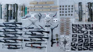 إسرائيل: إحباط تهريب شحنة أسلحة إيرانية إلى الضفة الغربية