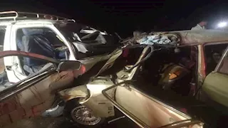 "العربيات بقت خردة".. الصور الأولى لحادث تصادم ميكروباص وملاكي بالأقصر