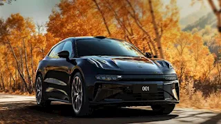 بالصور.. زيكر تكشف عن النسخة الأحدث من سيارتها 001 الكوبيه الفاخرة