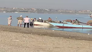 صور.. بدء موسم الصيد ببحيرة قارون لعام 2025